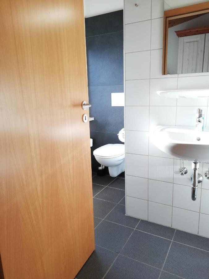 Dorfschänke Hotell Deggendorf Exteriör bild