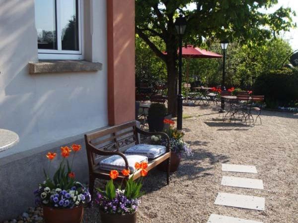 Dorfschänke Hotell Deggendorf Exteriör bild