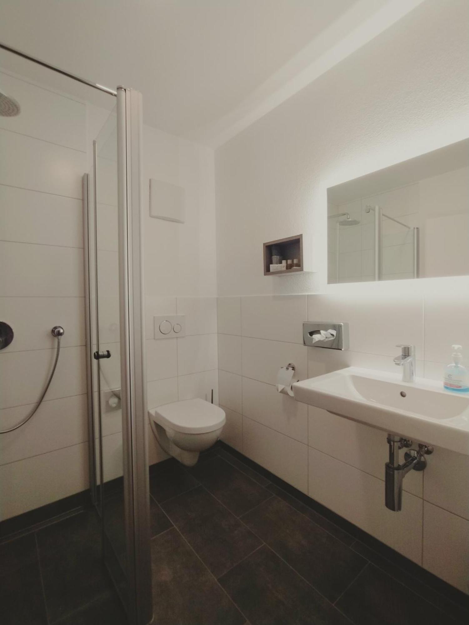 Dorfschänke Hotell Deggendorf Rum bild