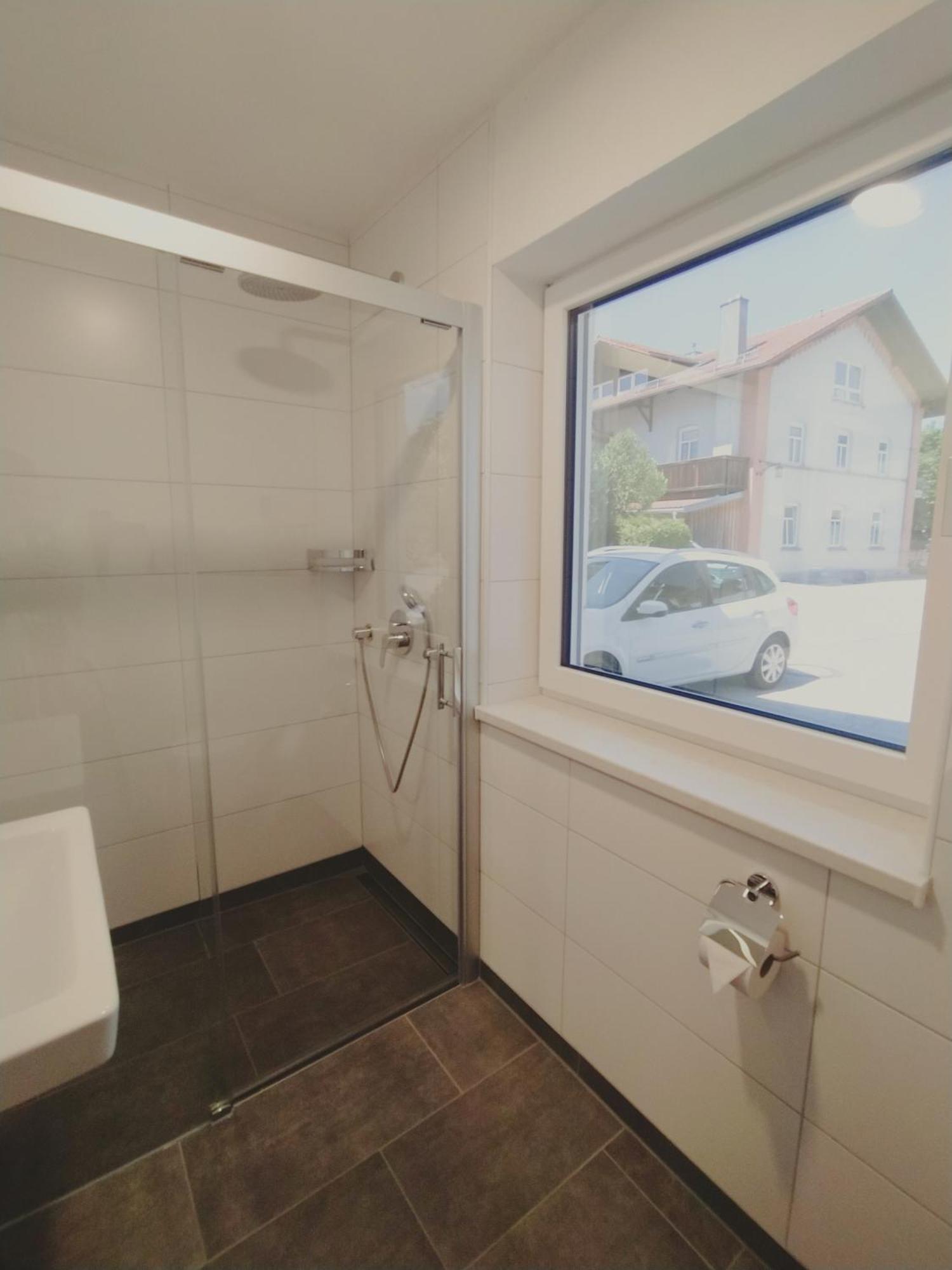 Dorfschänke Hotell Deggendorf Rum bild